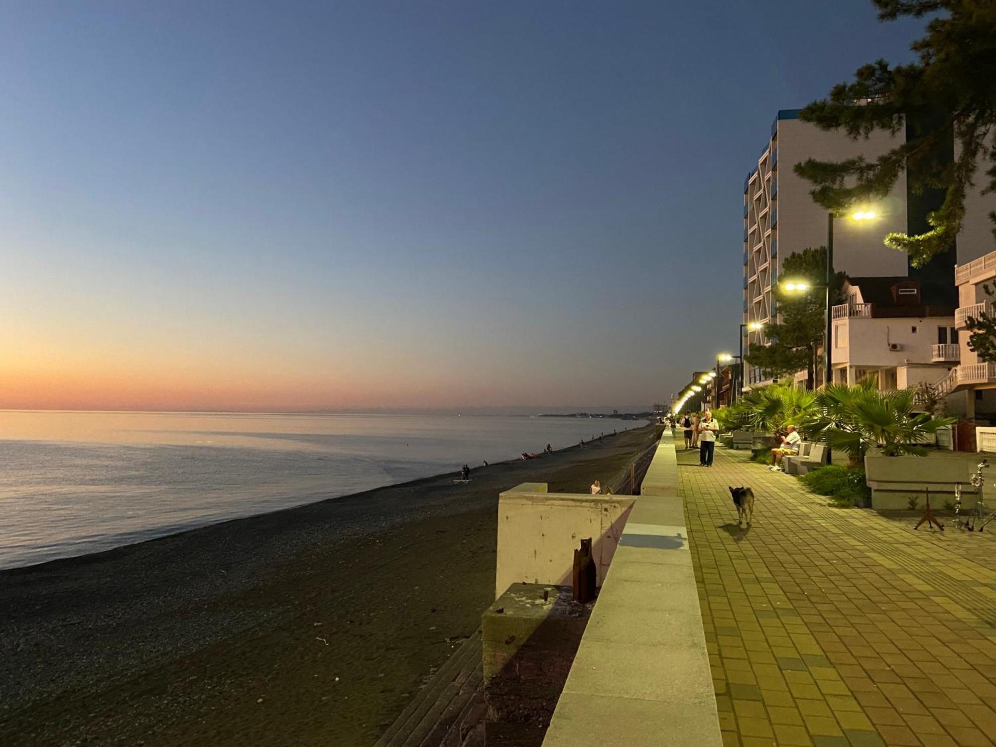 Hotel La Vie En Rose Kobuleti Exterior foto