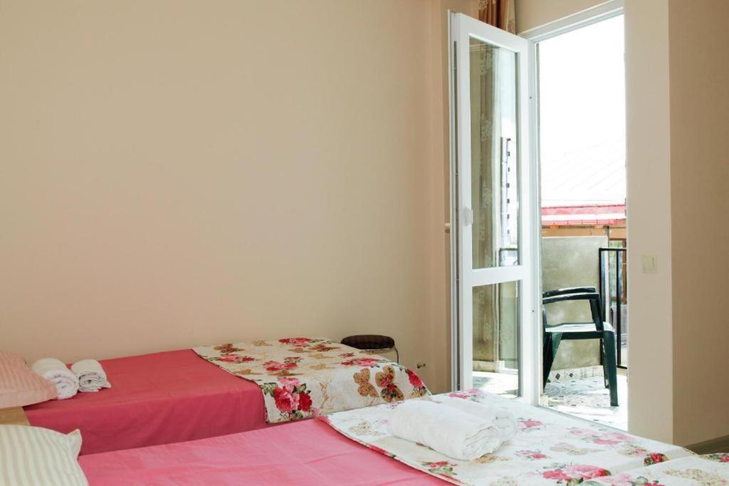 Hotel La Vie En Rose Kobuleti Exterior foto